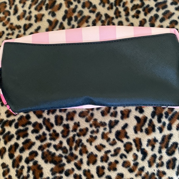 Victoria’s Secret make up bag - Picture 3 of 5
